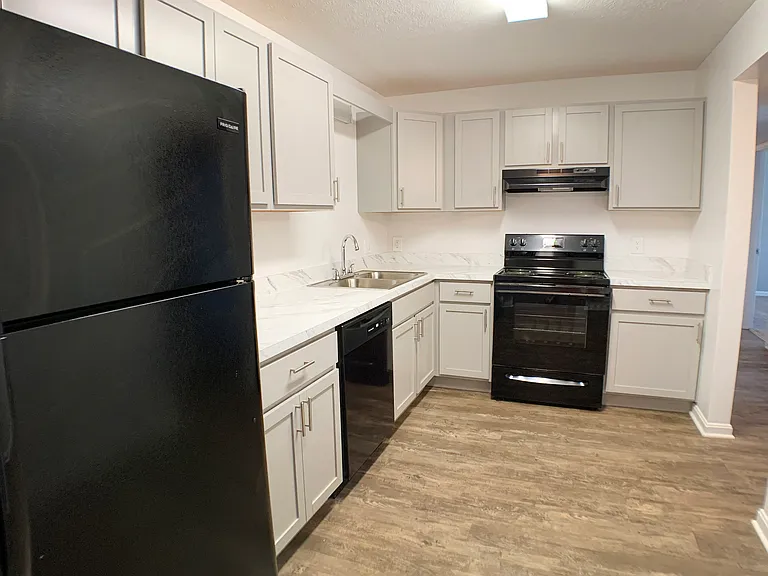Knobs Pointe Apartments — Photo 48