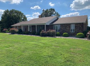 1385 Dutchman Lake Rd, Vienna, IL 62995