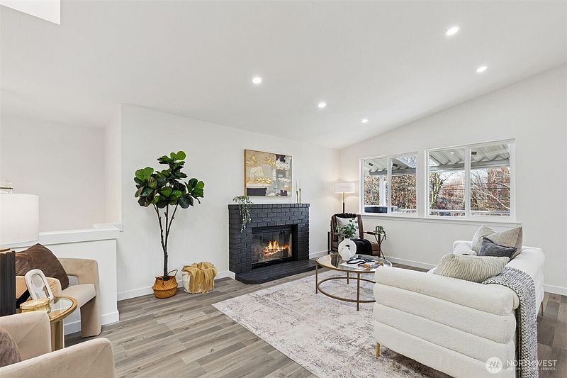 3rd image of 7002 42nd Avenue S