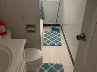 91 4th St #1, Lowell, MA 01850