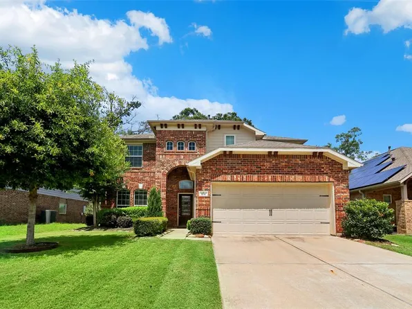 104 Long Meadow Court, Clute, TX 77531