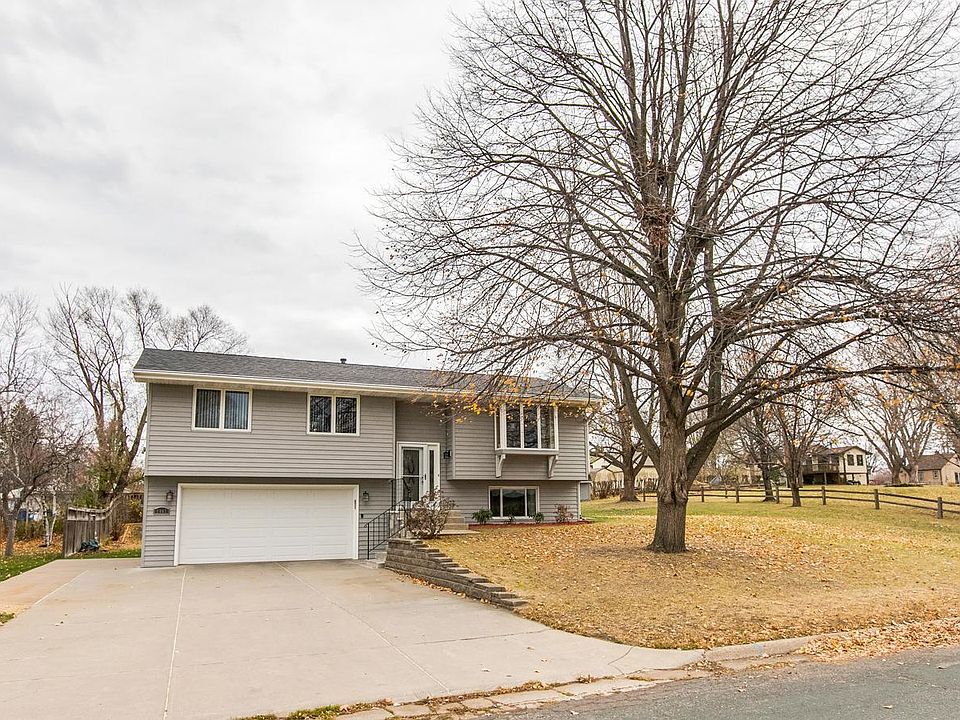 1st image of 1467 Lark Ave