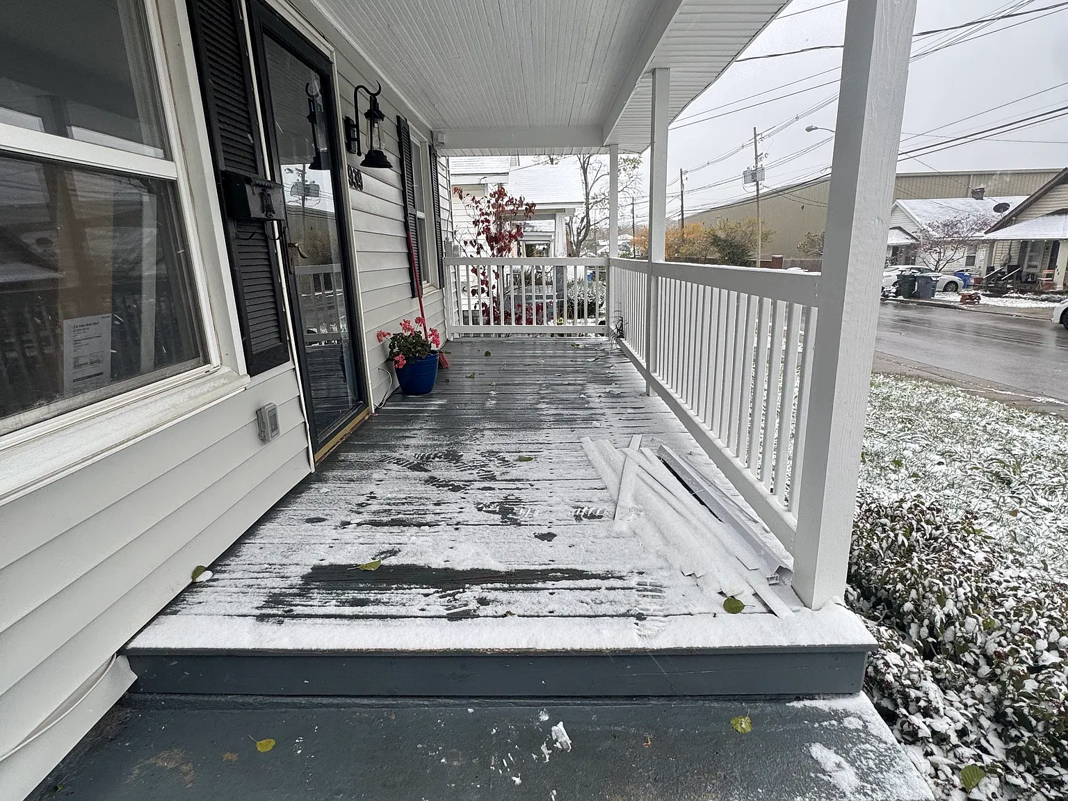939 Delaware Ave — Photo 3