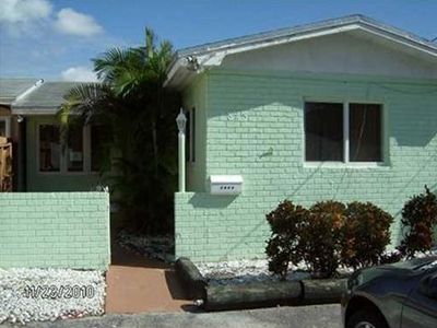 7845 W 10th Ave, Hialeah, FL, 33014