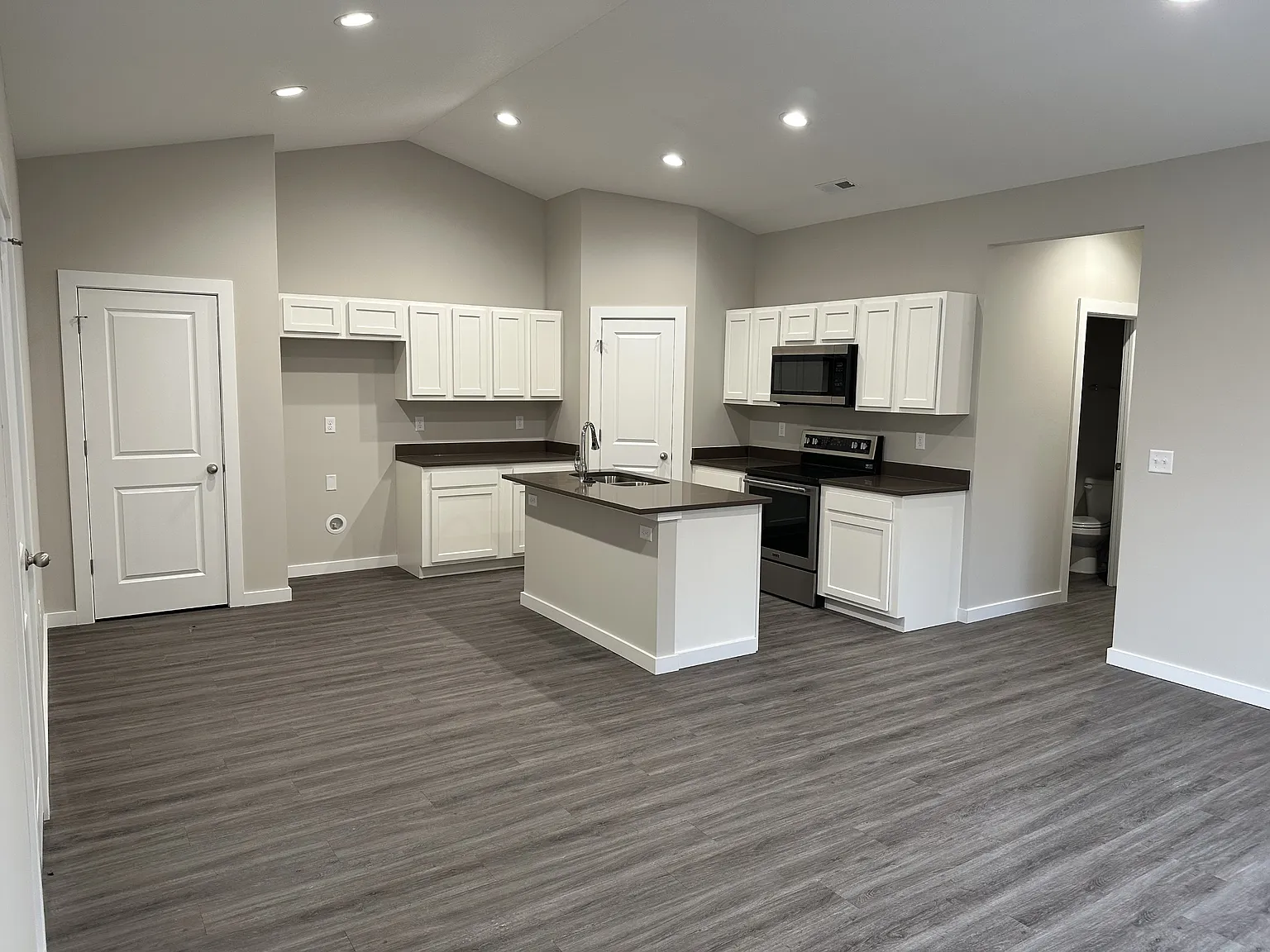 13522 Haskell Court - 1 — Photo 2