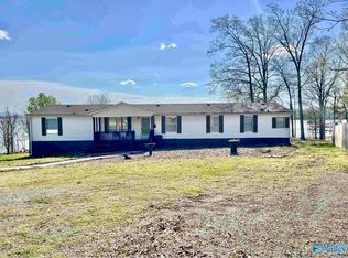 6080 Rosemary Ln, Cedar Bluff, AL 35959