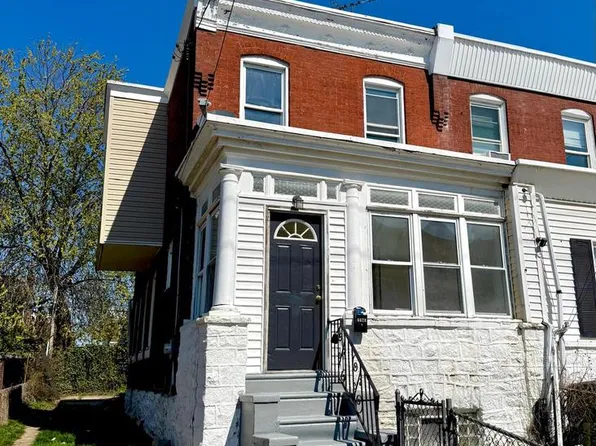 6028 Walker St, Philadelphia, PA 19135