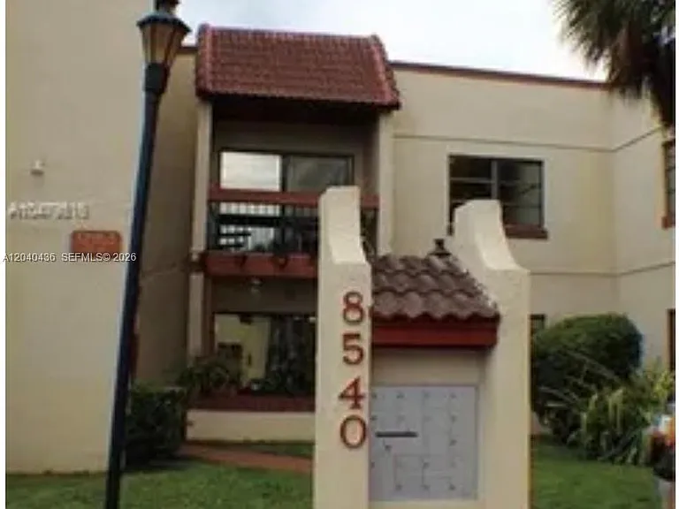 8540 SW 149th Ave #817 — Photo 2