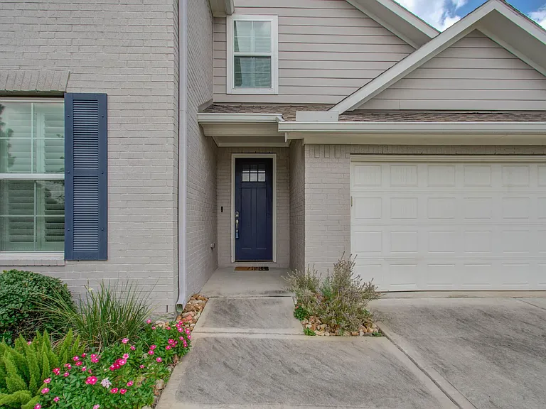 2524 Hagerman Ct — Photo 6