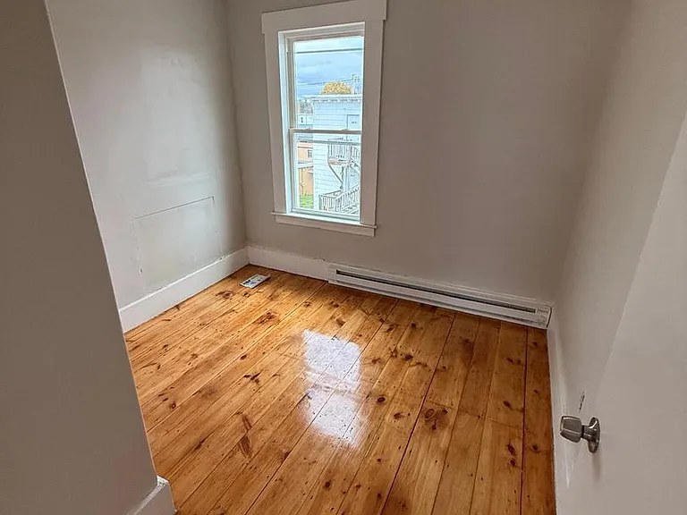 65 Charlton St #3 — Photo 2