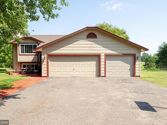 2nd image of 2735 226th Ln NE