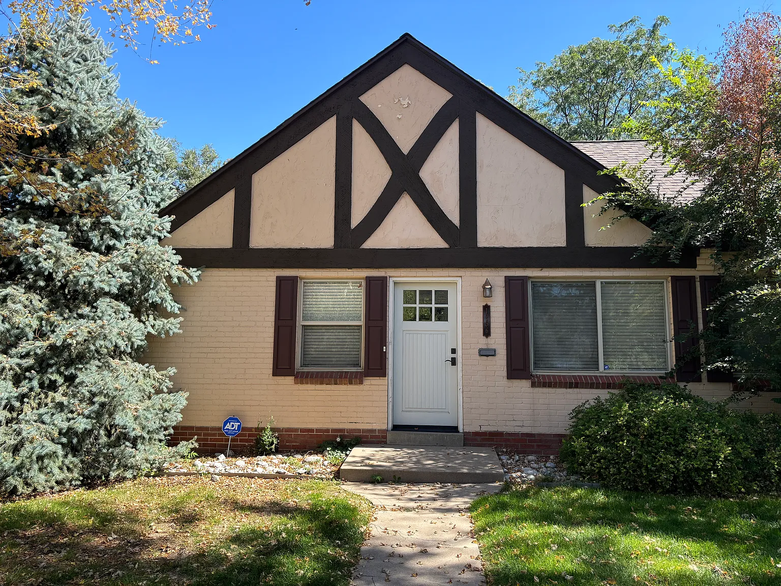 1 bed, 630 sqft, $2,200 — Photo 1