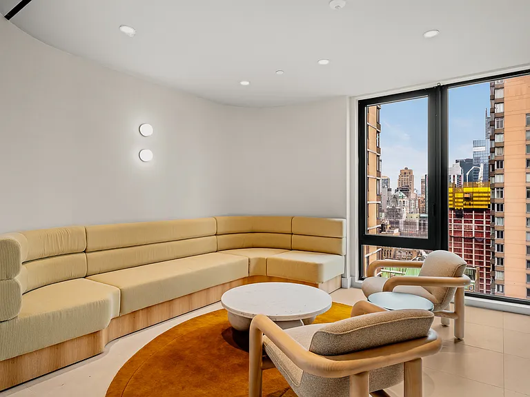 250 W 49th St #32105 — Photo 36