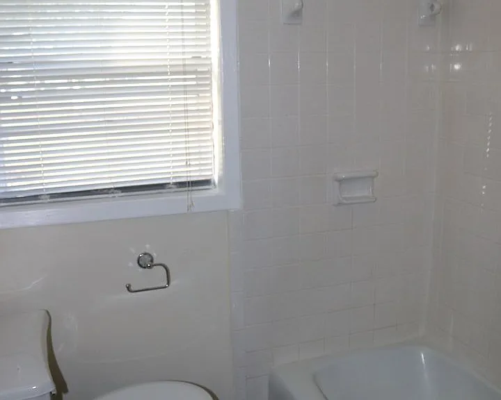 308 W Warriner Ave — Photo 12