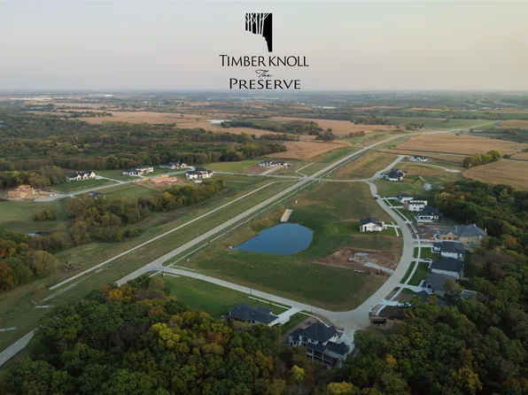 10546 SW Wild Bergamot Dr, West Des Moines, IA 50266