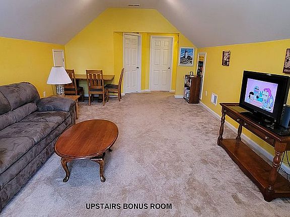 5th image of 19495 Bridgewater Dr