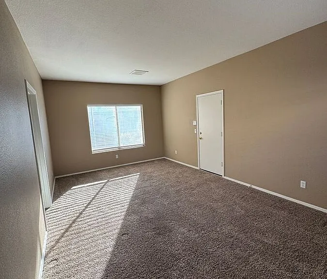9450 W Quail Ave — Photo 20