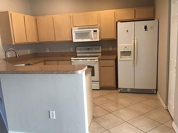 4th image of 9355 SE 161st St
