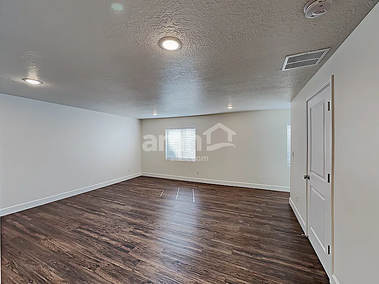 6026 W South Jordan Pkwy — Photo 6