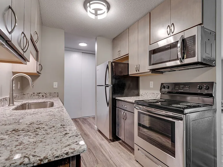 Garden Oaks Apartments — Photo 35