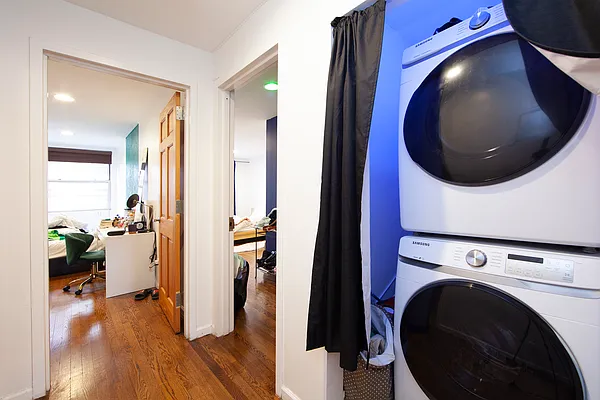 Rented by R New York | media 7