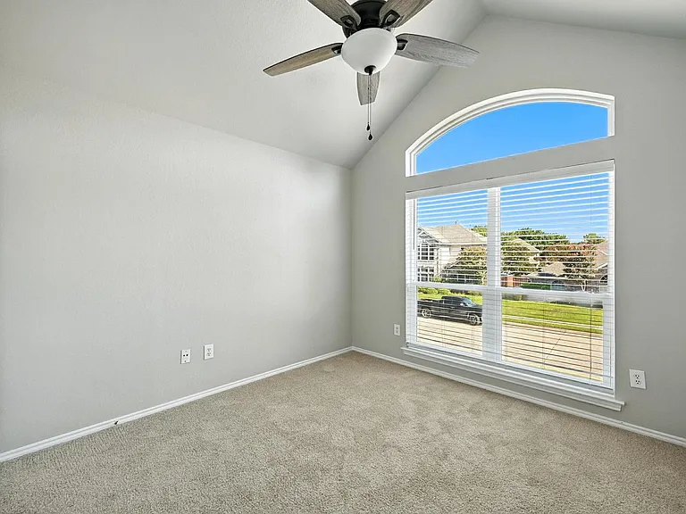1100 Timberline Ln — Photo 16