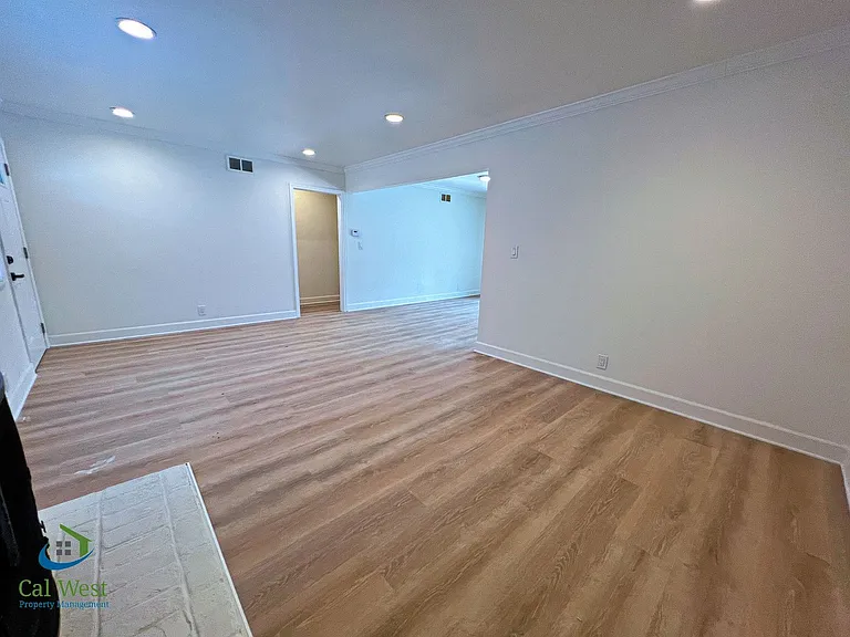 3048 San Luis Rey Ave — Photo 6