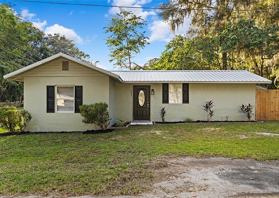 1st image of 1002 NW 40th Ave