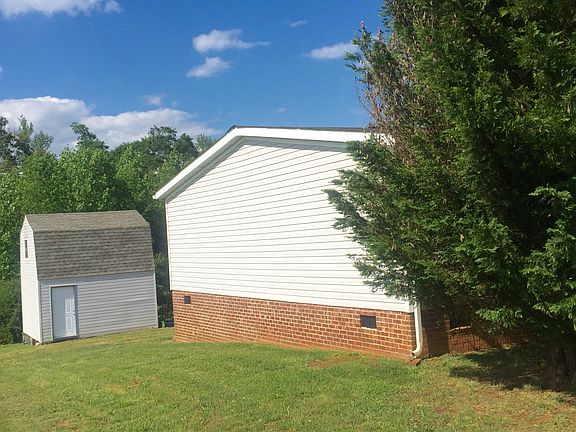 2nd image of 2064 Whitehead Dr