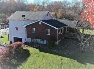 6481 Tuscarawas Rd, Midland, PA 15059