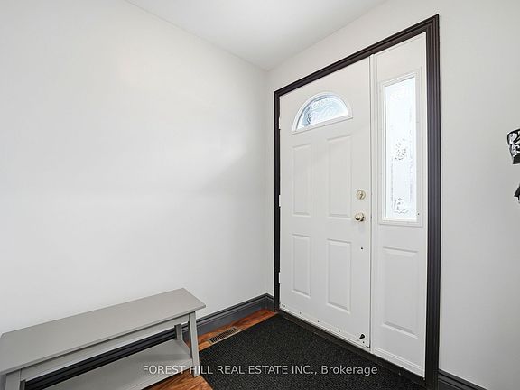5th image of 18 Griselda Ct