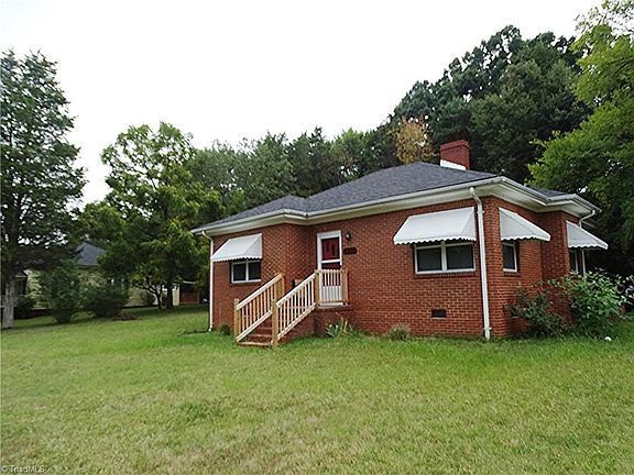2nd image of 1103 Irving Ave