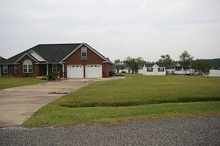 2nd image of 575 W Emerald Lake Dr