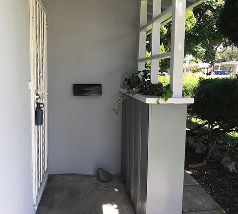 2nd image of 13590 Starbuck St