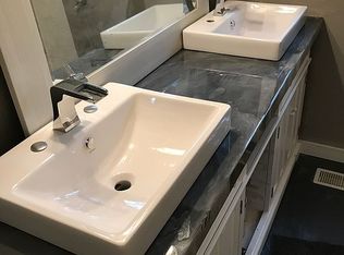 16 Rivercliff Rd, Rogers, AR 72756