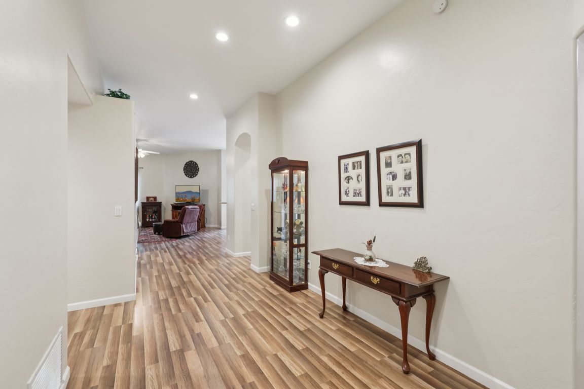 next background image