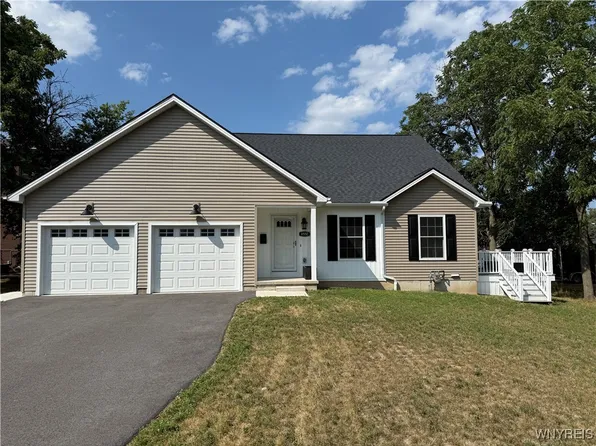 8550 Nottingham Ter, Williamsville, NY 14221