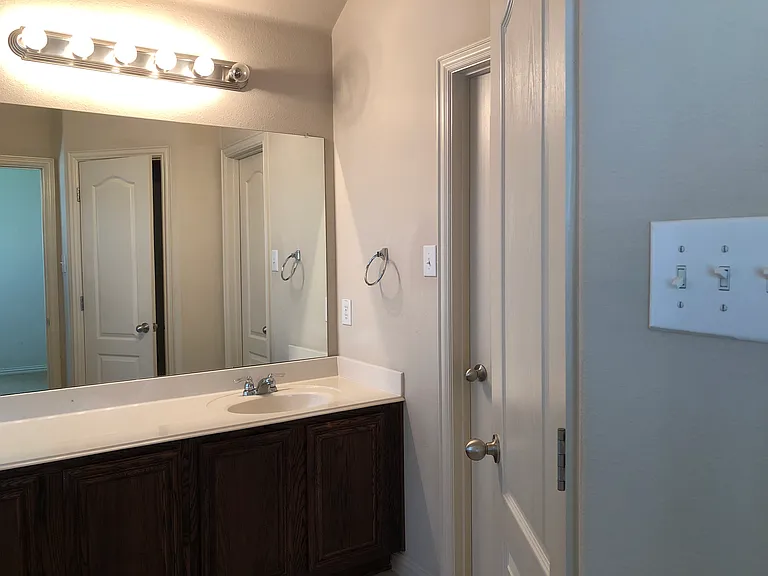 5004 Diamond Peak Ct — Photo 10