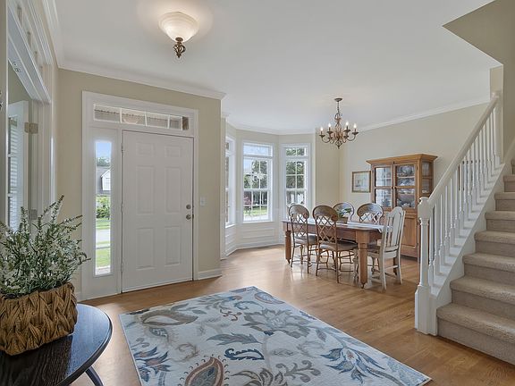 3rd image of 1533 Bunbury Dr