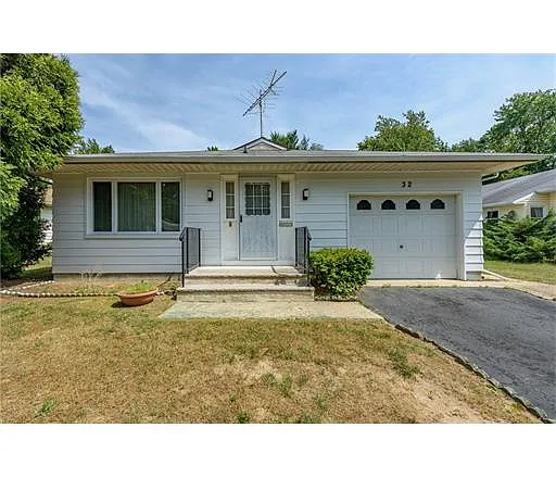32 Sunflower Ln photo 1