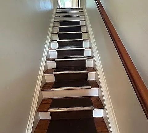 Stairs up