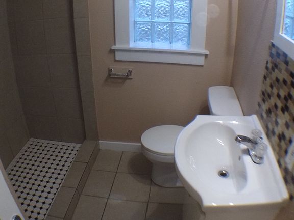 3rd image of 3639 E Underwood Ave #3639