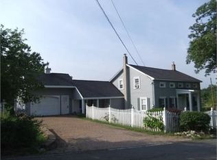 172 Geary Rd, Hamburg, NJ 07419