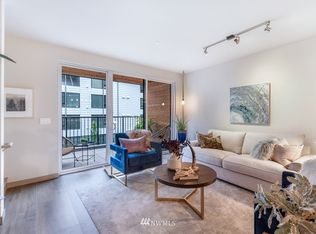 734 Hanami Ln, Bainbridge Island, WA 98110