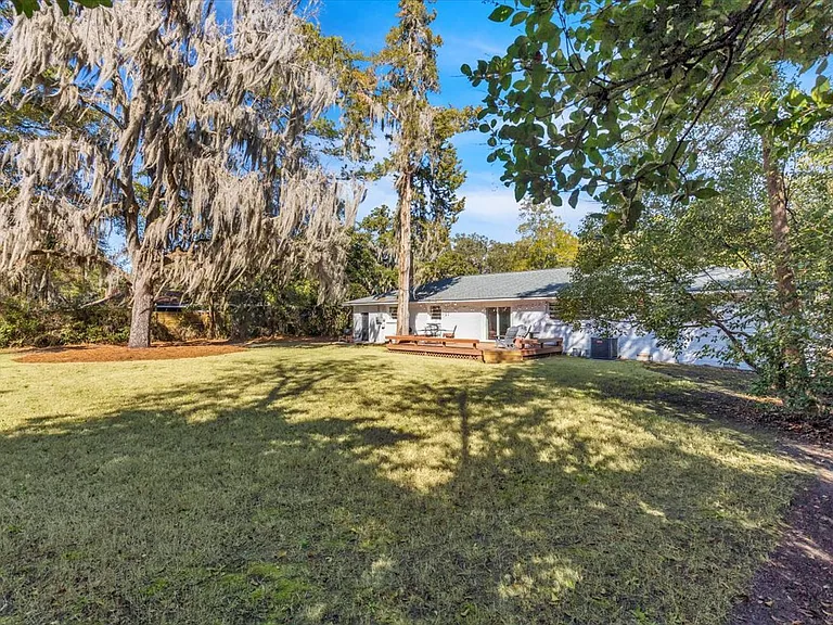 317 Kensington Dr — Photo 39