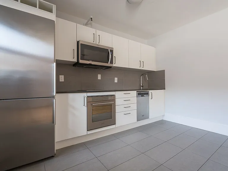 150 Fermanagh Ave #50015A-61 — Photo 4