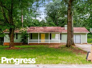 2943 Deshong Dr, Stone Mountain, GA