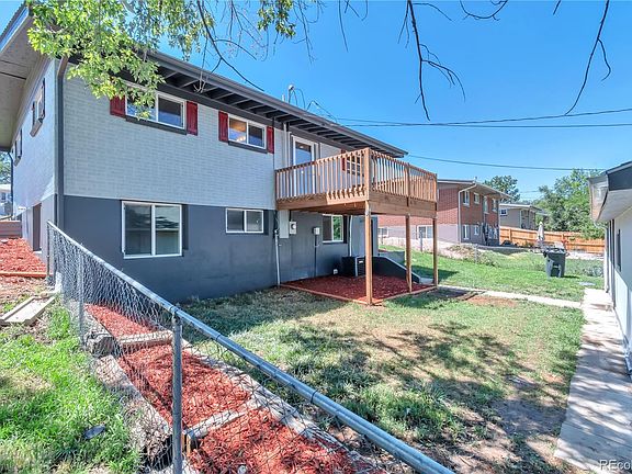 3rd image of 9605 W 56th Pl