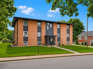 106 N Gregory St, Urbana, IL 61801