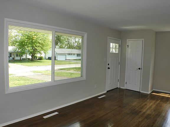 2nd image of 1327 Maetzel Dr